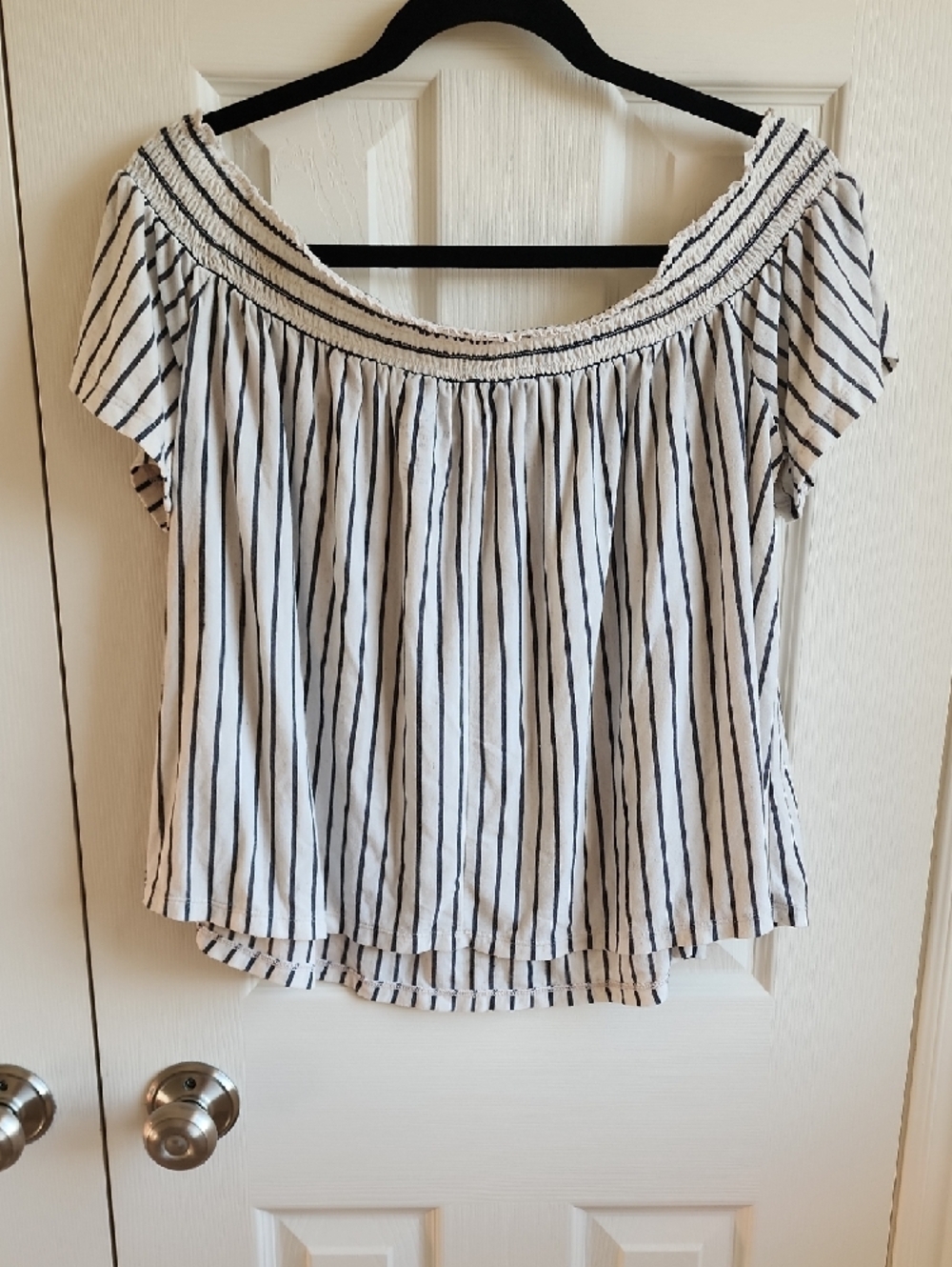 American Eagle Outfitters Striped Off-Shoulder Top - Cream And Navy XL - Picture 5 of 6